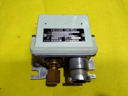 Saginomiya SNS-C130PGQ Pressure Switch/Controller 0.5~3MPa New Ship Automation