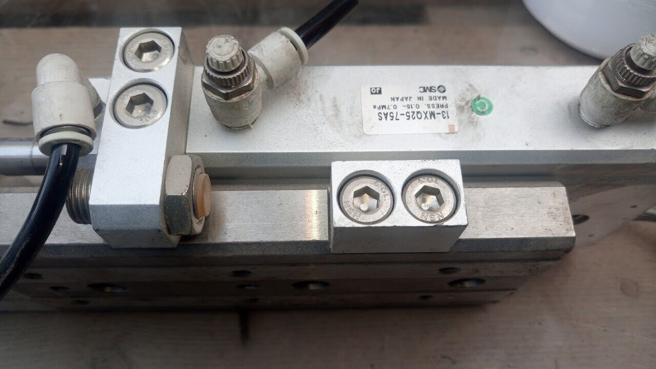 SMC 13-MXQ25-75AS slide table, clean room, MXQ GUIDED - Image 3
