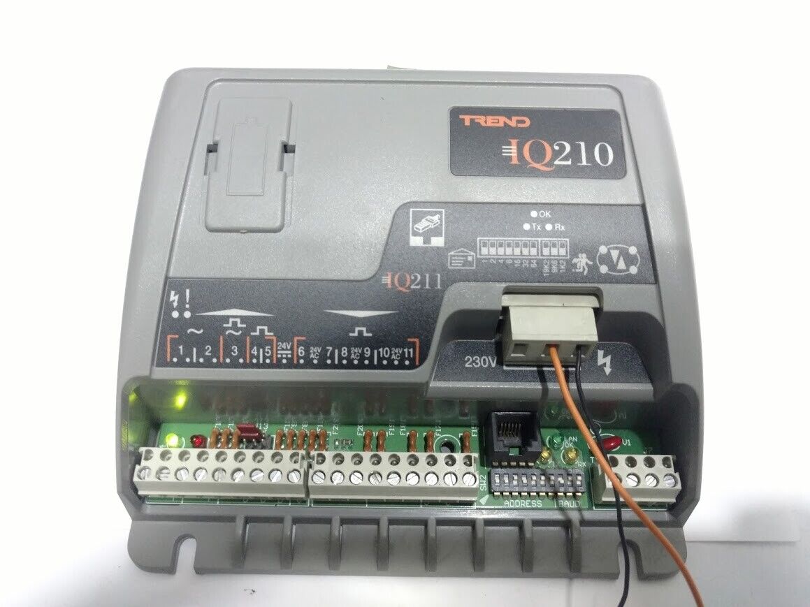 Trend IQ210 IQ211-400008 IQ211/UNB/230VAC Control Module IQ211400008 New - Image 2