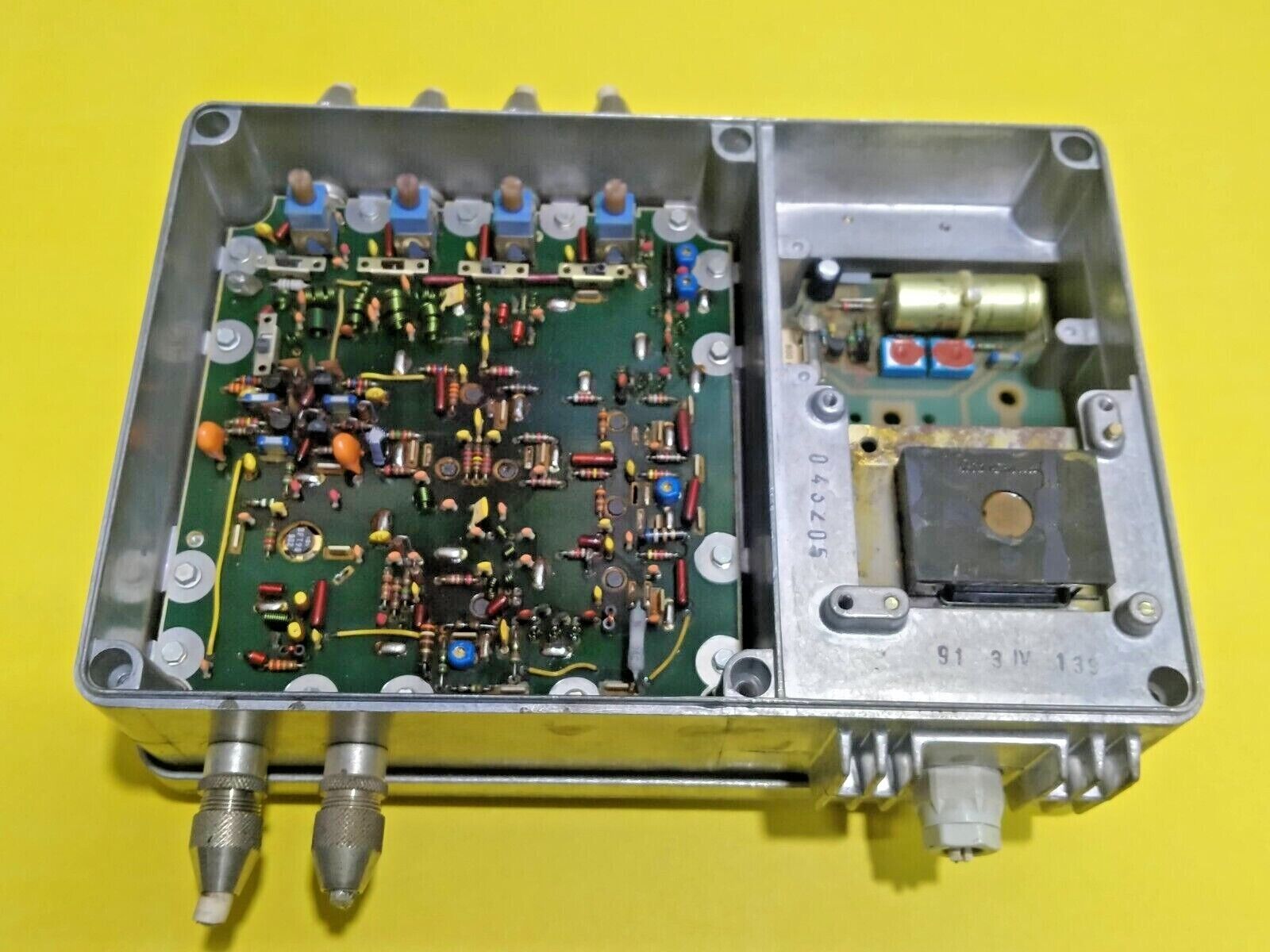 SELEKTIVER MEHRBEREICHS VSN 604 Multi Band Amplifier - Image 2