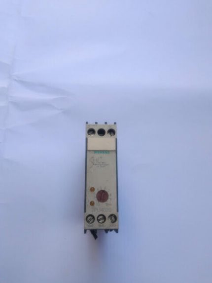 Siemens 7PU4020-4AB30 Time Delay Relay 7PU40204AB30