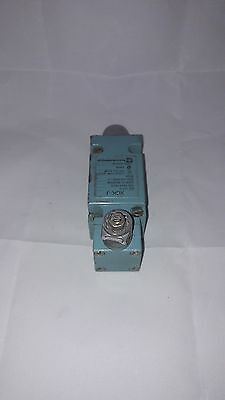 Telemecanique XCK-J Limited Switch XCKJ - Image 3