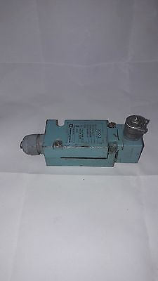 Telemecanique XCK-J Limited Switch XCKJ - Image 2