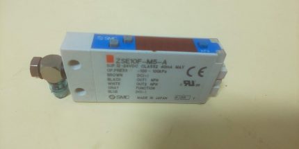 SMC ZSE10F-M5-A Pressure Switch-Electronic Component Pressure Instrument