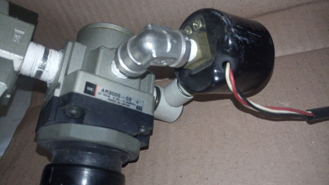 SMC Corporation IDG10-03B Membrane Air Dryer with pressure gauge AR3000-03 - Image 5