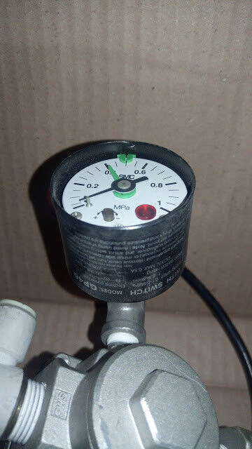SMC Corporation IDG10-03B Membrane Air Dryer with pressure gauge AR3000-03 - Image 3