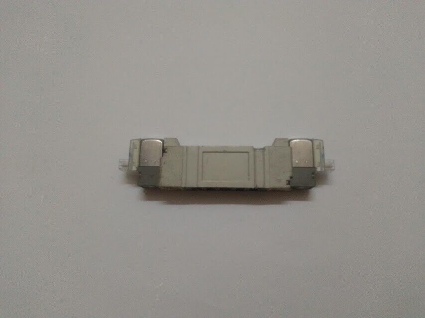 SMC 10-SY5240-5LZD Solenoid Valve 10SY52405LZD - Image 4