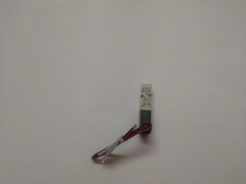 SMC VQD1151W-5L-X16 Solenoid Valve VQD1151W5LX16 New - Image 7
