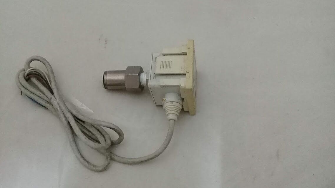 SMC ISE40-01-22L Pressure switch ISE400122L - Image 5