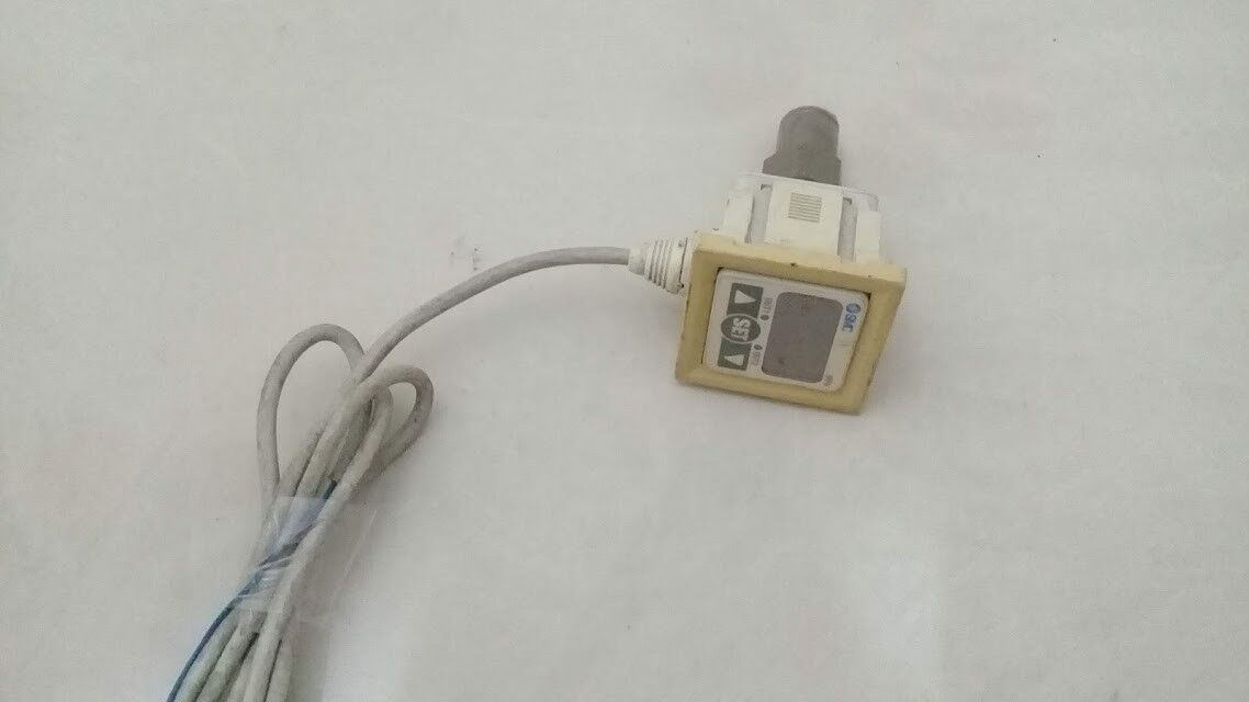 SMC ISE40-01-22L Pressure switch ISE400122L - Image 2