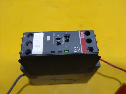 Asea Brown Boveri CT-AHS.22 Time Relay 1SVR630110R3300