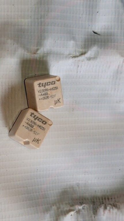2Pcs Tyco Electronics V23086-H1251-A403 ++0828-52F Automotive Relay
