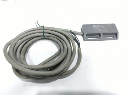 ELOBAU UK Ltd.157 908  250 W 2200 VA Safety Switch Sensor 80-120 V