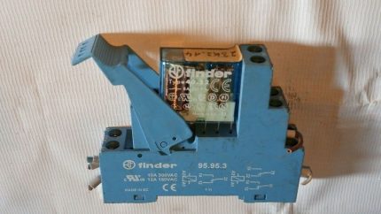 FINDER 95.95.3 & 40.52 SOCKET SCREW TERMINAL RELAY 10A 300V-AC