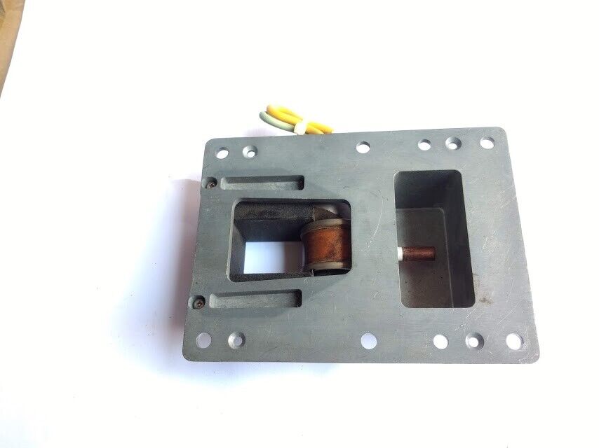 E2V Technologies MG5223 EEV Magnetron S-Band Marine Radar Marine Store Spare - Image 9