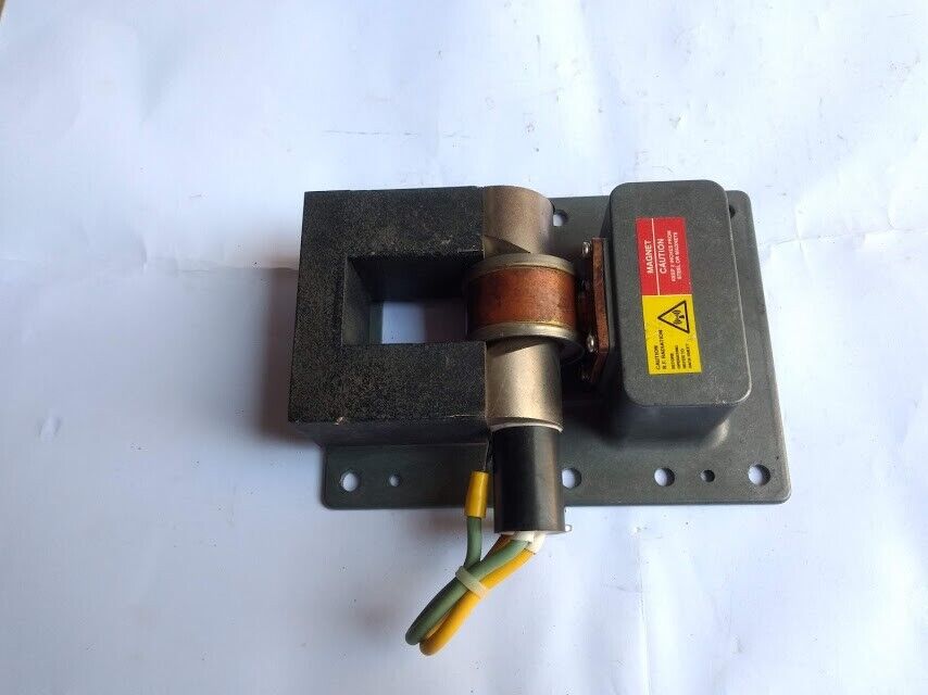E2V Technologies MG5223 EEV Magnetron S-Band Marine Radar Marine Store Spare - Image 5