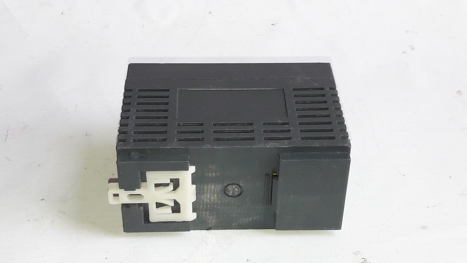 ACRO ENGINEERING AD 1048-24FS 24VDC 2A POWER SUPPLY - Image 4
