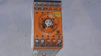 SCHLEICHER Mikrolais System SZM 11 03416805-248 Time Delay Relay SZM11