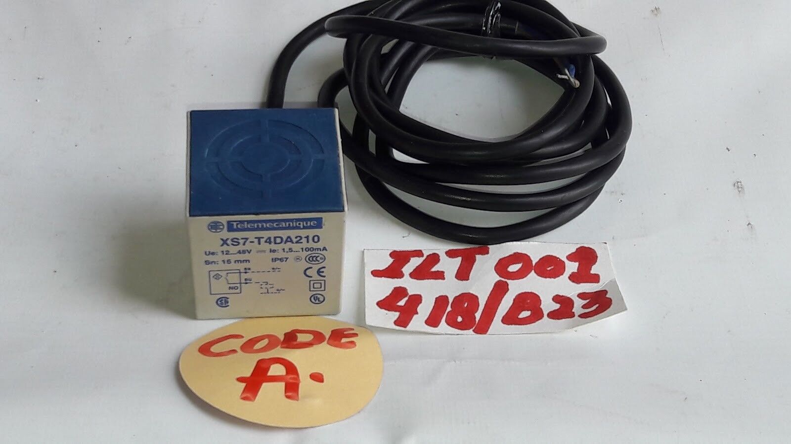 Telemecanique XS7-C40DA210 Proximity Switch Sensor - Image 2