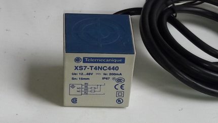 Telemecanique XS7-T4NC440 Inductive Proximity  Sensor