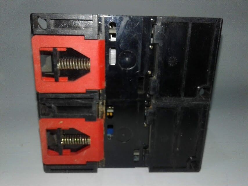 Schneider Electric TELEMECANIQUE TSX AEG 4111 TSX DSF 612 Outputs PLC - Image 7