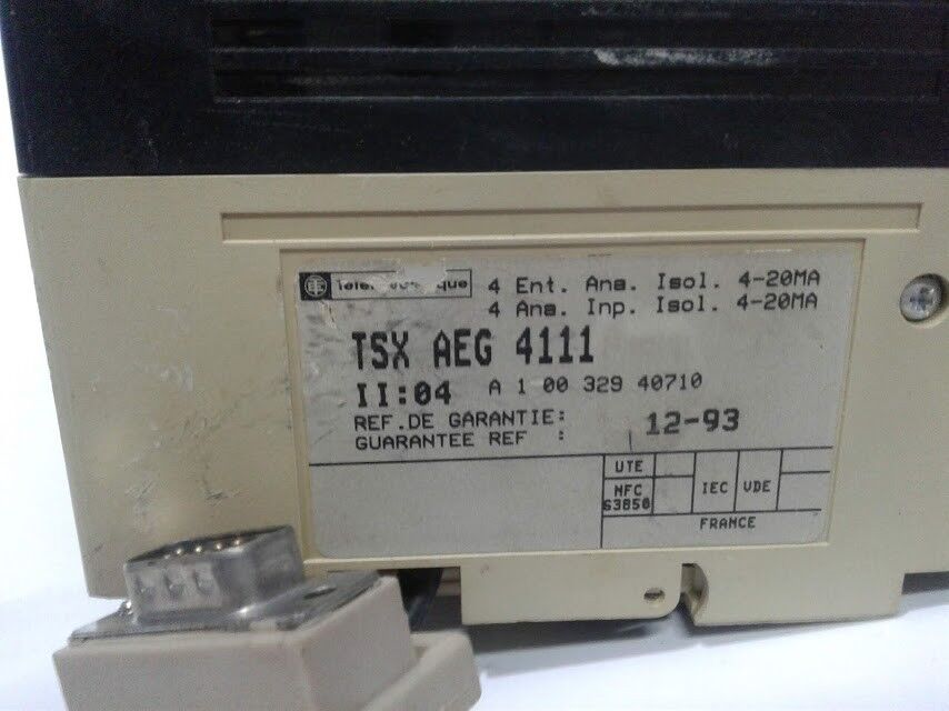 Schneider Electric TELEMECANIQUE TSX AEG 4111 TSX DSF 612 Outputs PLC - Image 2