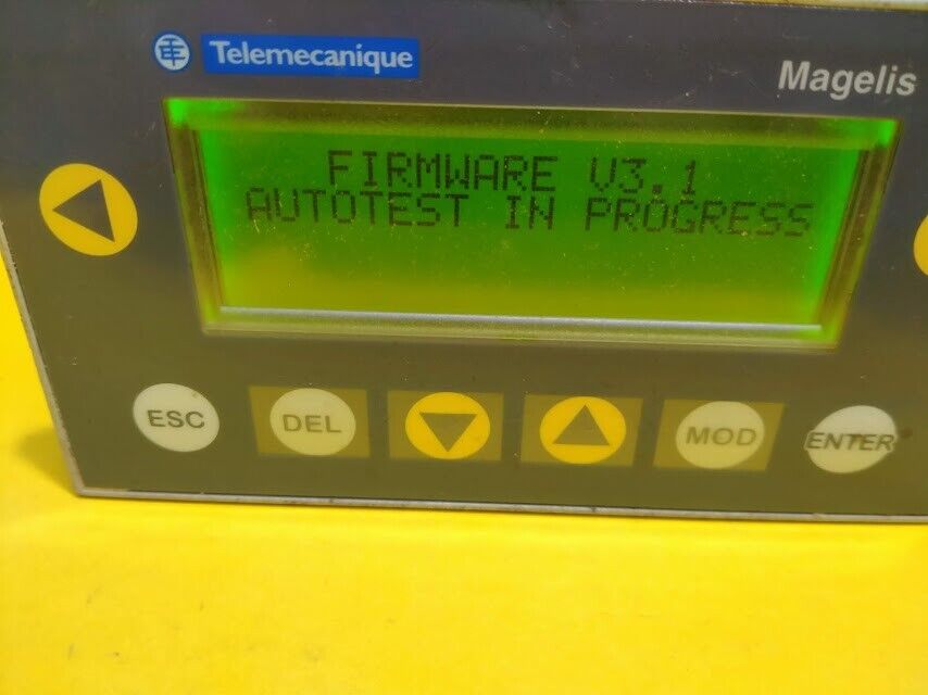 Schneider Electric XBT-N400 Magelis PLC Twdlcd P. 02 RL.01 SV. 3.1 - Image 2