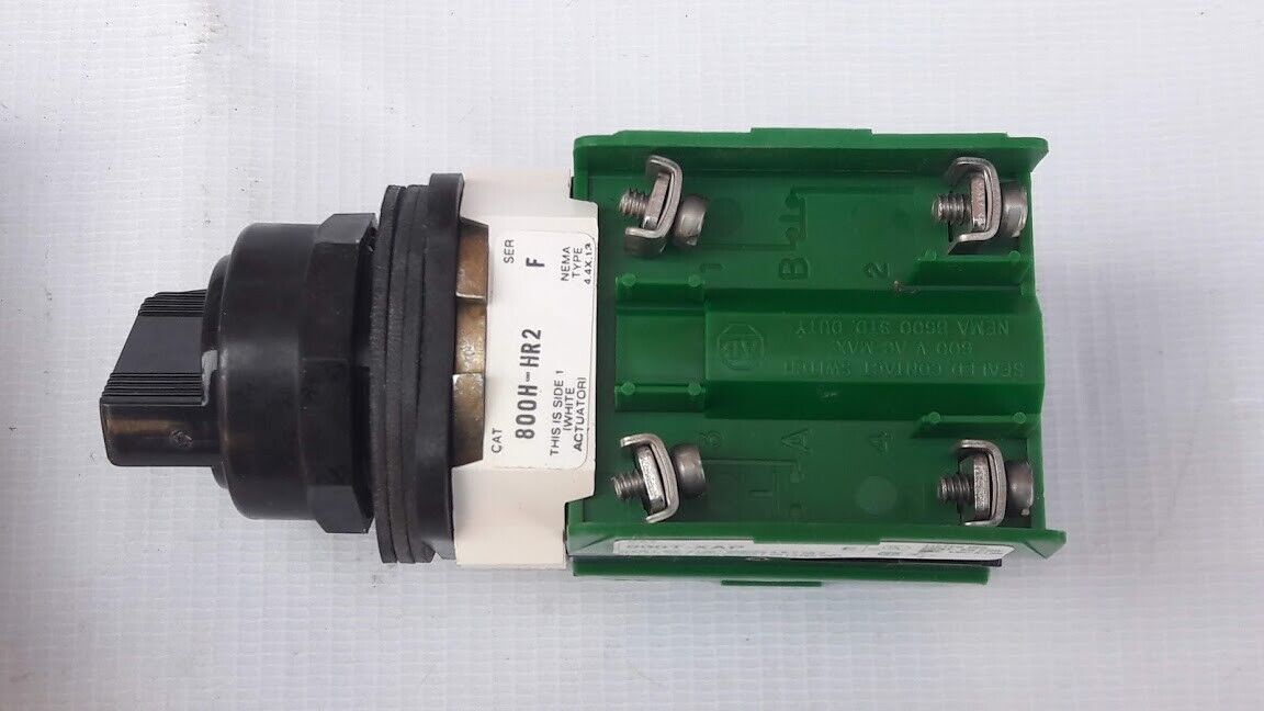 Allen-Bradley 800H-HR2 Ser F Selector Switch With 800T-XAP Ser E Contact Block - Image 2