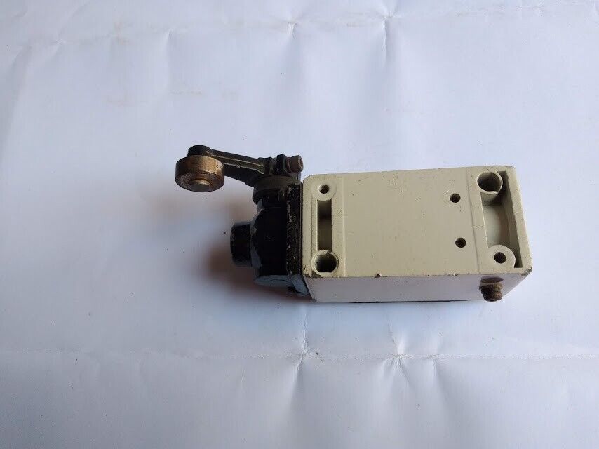 Standard Gold Electrical SGL-1 Limit Switch SGL1 - Image 8