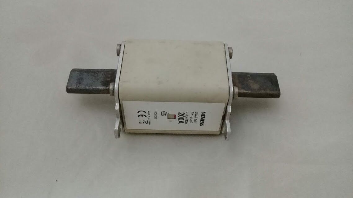 Siemens 3NA7 140 NH1-gL/gG 200A Fuse 3NA7140NH1gLgG - Image 4