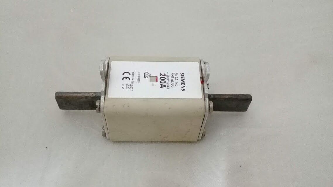 Siemens 3NA7 140 NH1-gL/gG 200A Fuse 3NA7140NH1gLgG - Image 3