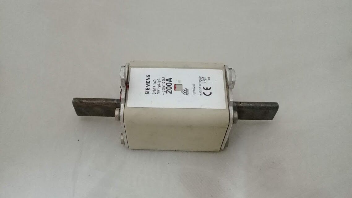 Siemens 3NA7 140 NH1-gL/gG 200A Fuse 3NA7140NH1gLgG