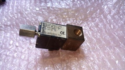 Bürkert  US51C03 SYST 0300 D 3/64 FPM BR NPT 1/8 PMAX 140PSI 120/UC Solenoid Val