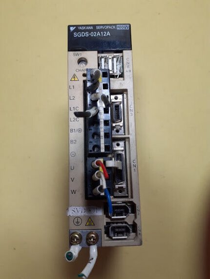 Yaskawa Electric Corporation Servopack SGDS-02A12A 200v Servo Drive SGDS02A12A