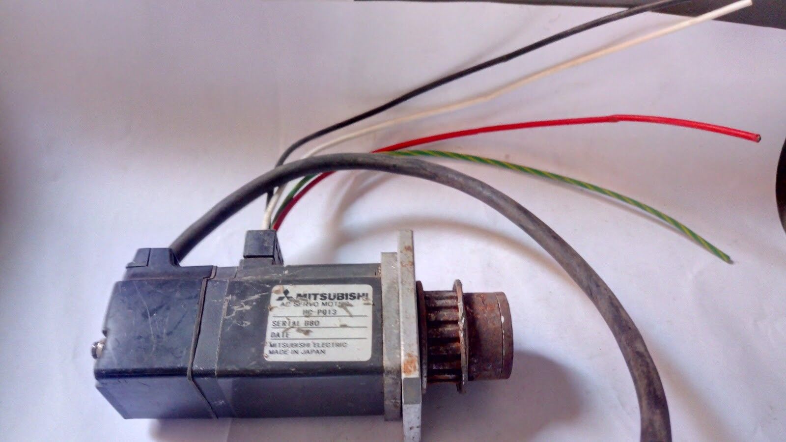 Mitsubishi HC-PQ13 Ac Servo Motor HCPQ13 Mitsubishi Electric