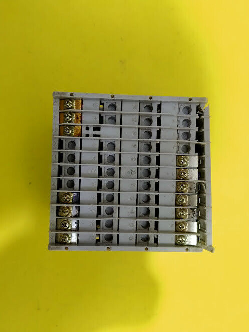 Shinko MCD 138-A/R Temperature Controller 138AR - Image 8