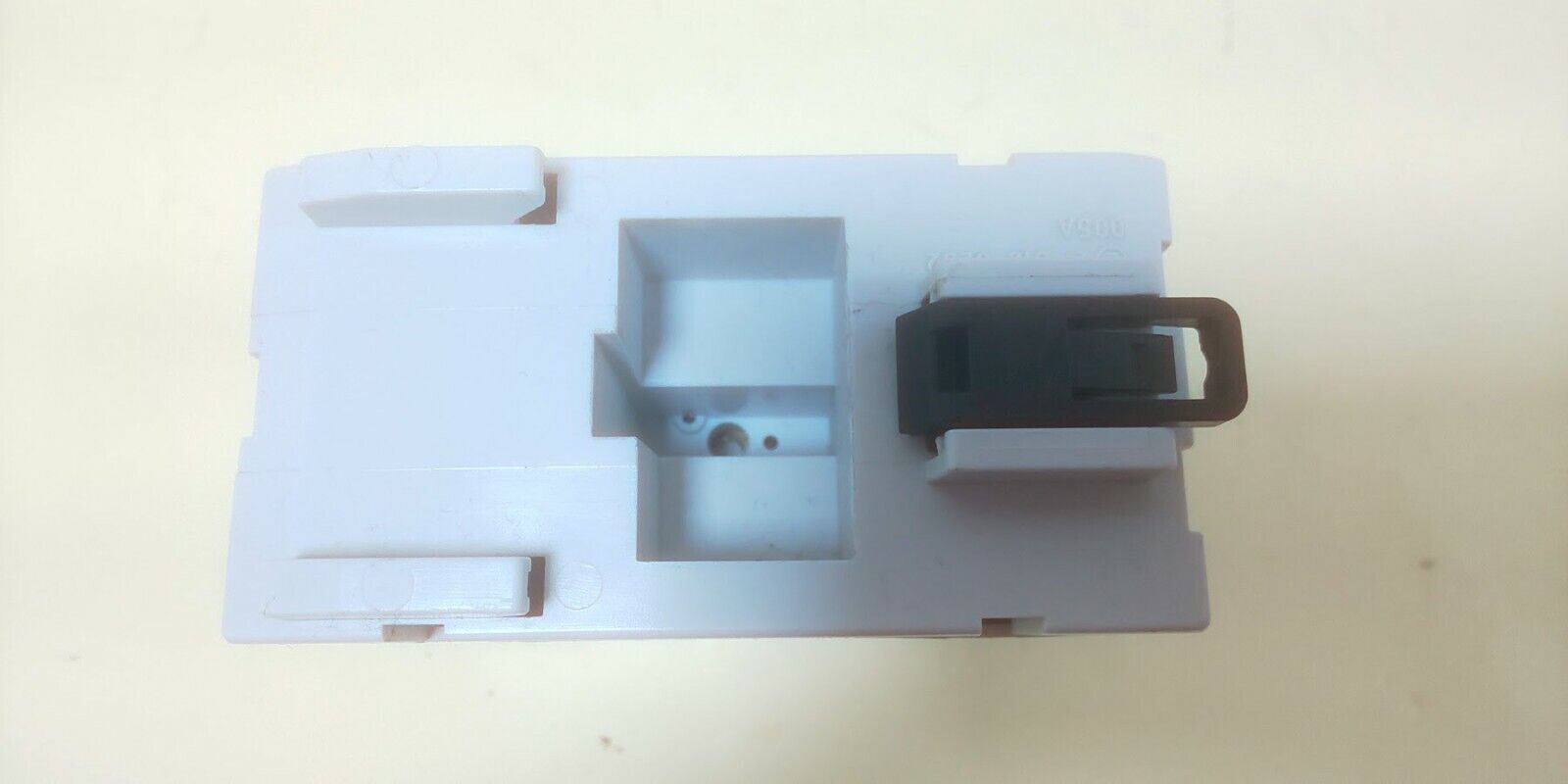 Hager N 129 01 Electrical Receptacle Connector X 129 - Image 4