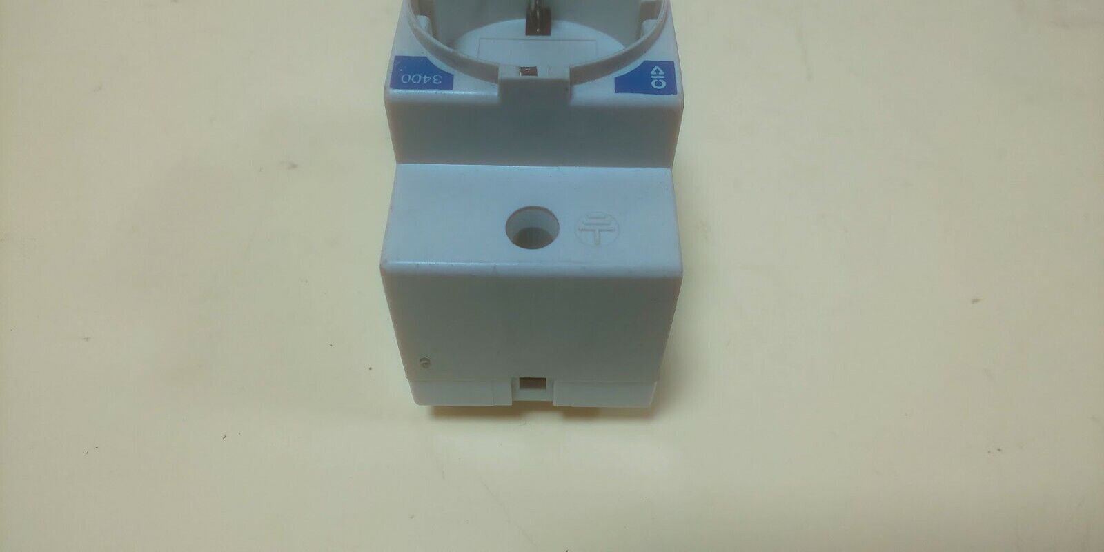 Hager N 129 01 Electrical Receptacle Connector X 129 - Image 3