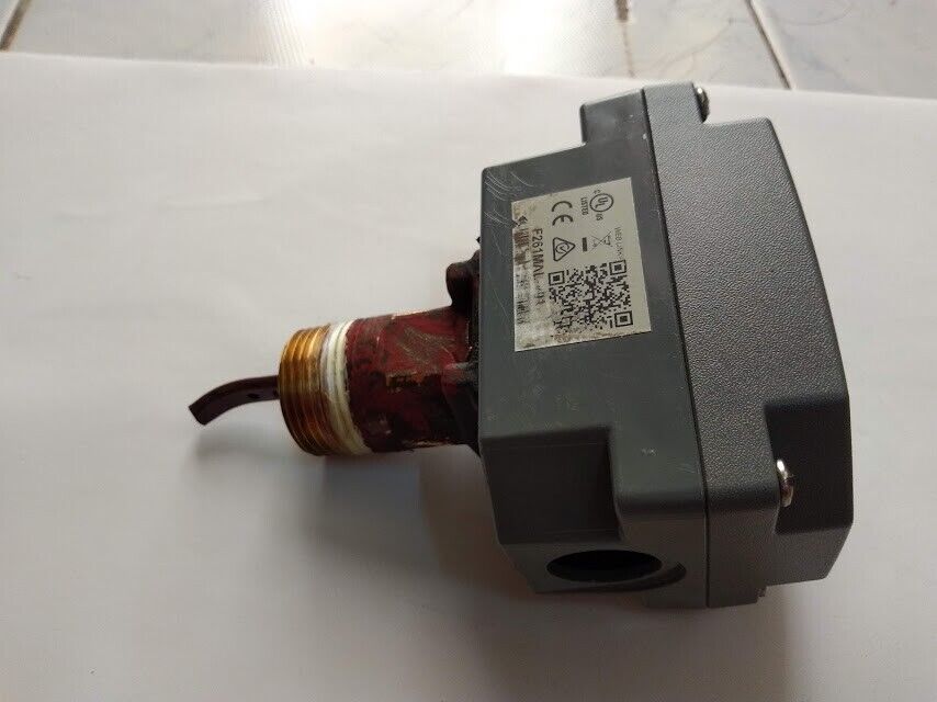Johnson Controls F261MAL-V01C Liquid Flow Switch 1-11½ NPT Type 4/IP67 Vapor - Image 10