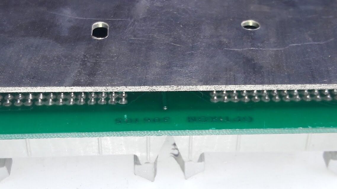 Optikon 306105 pull from Tektronix TLA612 Logic Analyzer - Image 6