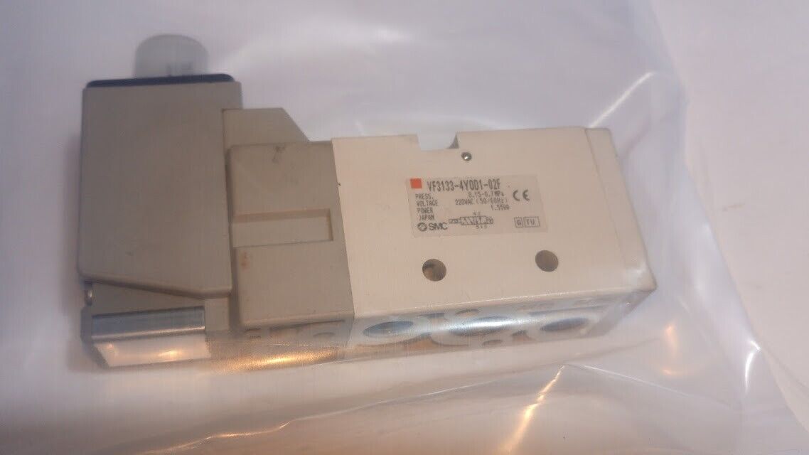 SMC VF3133-4Y001-02F valve pilot body ported VF3000 SOL VALVE New - Image 2