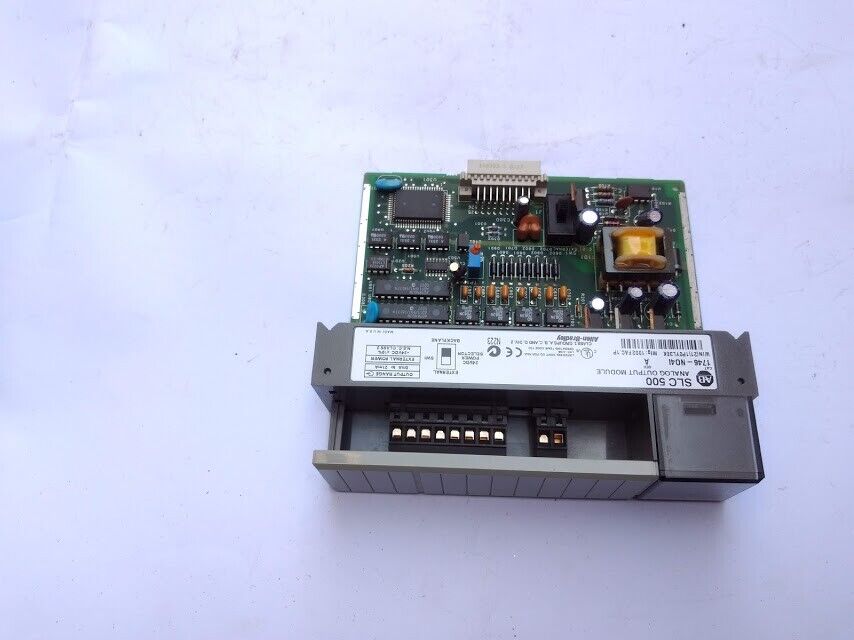 Allen-Bradley 1746-N04I Ser A SLC 500 Analog Output Module 1746N04I - Image 3