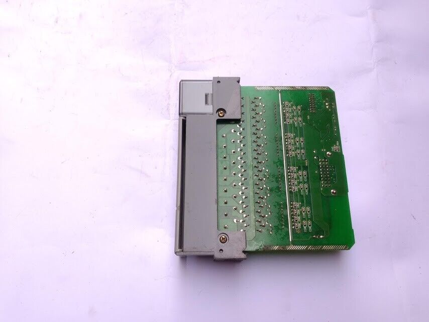 Allen-Bradley 1746-IB16 Ser C SLC 500 Input Module DC-Sink 1746IB16 - Image 9