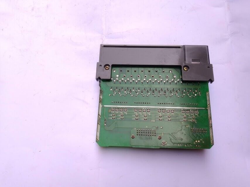 Allen-Bradley 1746-IB16 Ser C SLC 500 Input Module DC-Sink 1746IB16 - Image 10