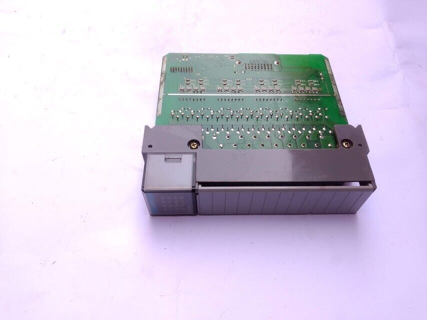 Allen-Bradley 1746-IB16 Ser C SLC 500 Input Module DC-Sink 1746IB16 - Image 8