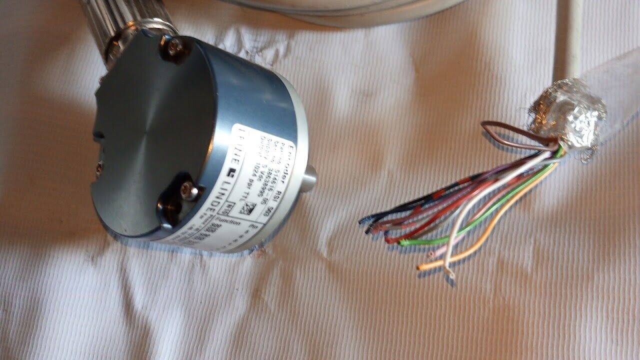 New Leine Linde Encoder RSI 503 Part No. 514616-05 1024ppr TTL - Image 2
