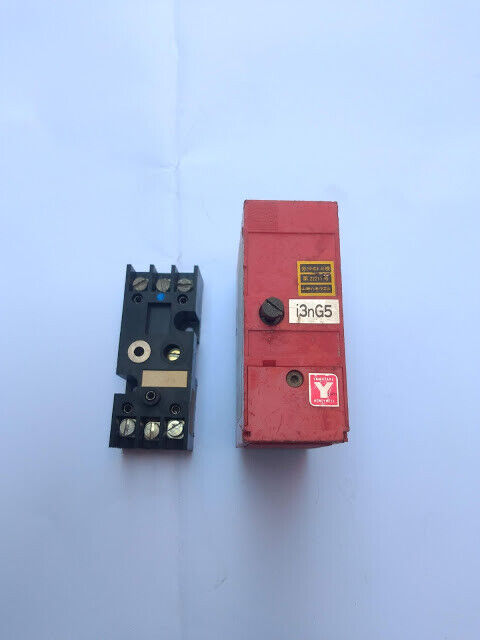 STAHL I3NG5 8907/22-02/100 Safety Barrier 89072202100 - Image 2