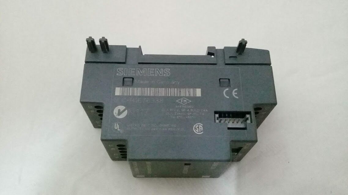 New Siemens 6ED1 055-1CB00-0BA0 Output 4x Trans./0.3A 6ED10551CB000BA0 - Image 5