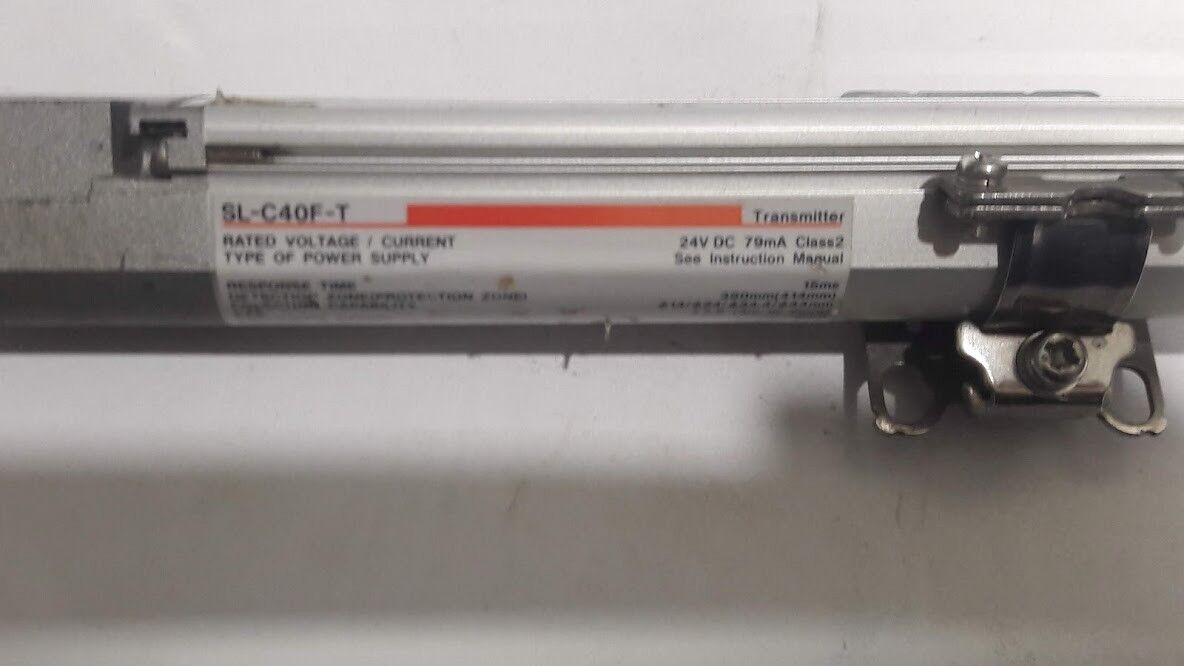 Keyence SL-C40F Keyence SL-C40F-T Transmitter Safety Light Curtain Type 40 Optic