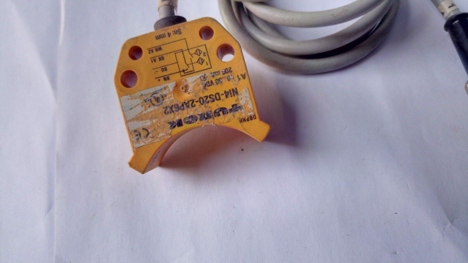 Turck NI4-DS20-2AP6X2 Inductive sensor For rotary actuators / POSITION SENSOR - Image 2